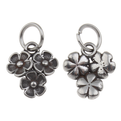 Pendant flower in antique silver patina of surgical steel