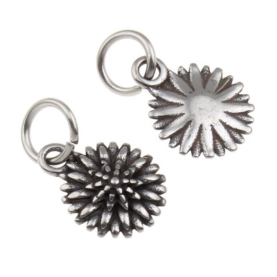 Pendant flower in antique silver patina of surgical steel