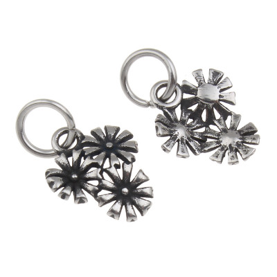 Pendant flower in antique silver patina of surgical steel