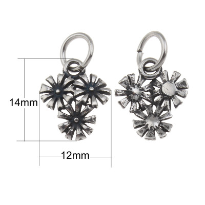 Pendant flower in antique silver patina of surgical steel