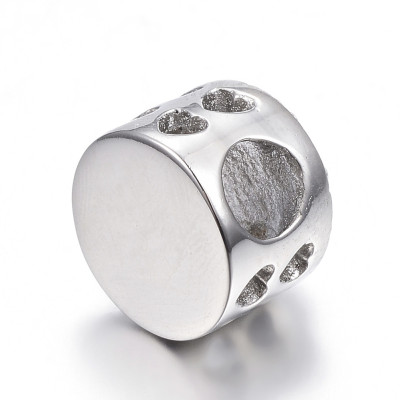 Large bead with surgical steel chatons