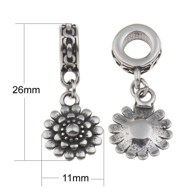 Pendant flower in antique silver patina of surgical steel